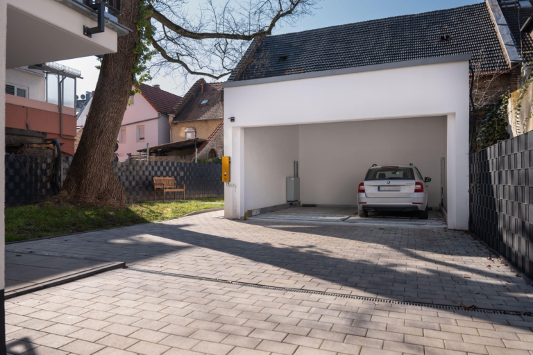 Außenanlage-min
