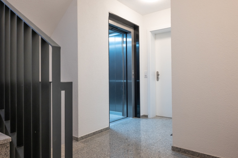 Treppenhaus-min